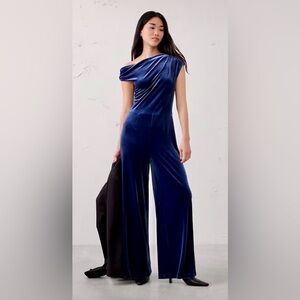 Banana Republic women’s M tall Elegant formal wear Blue Velvet Jumpsuit jumper